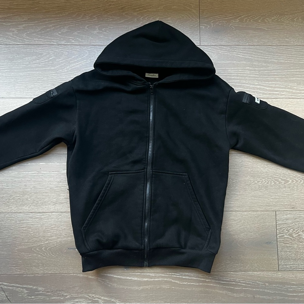Comfrt Travel Essentials Zip-Up Hoodie and Sweatpants Set